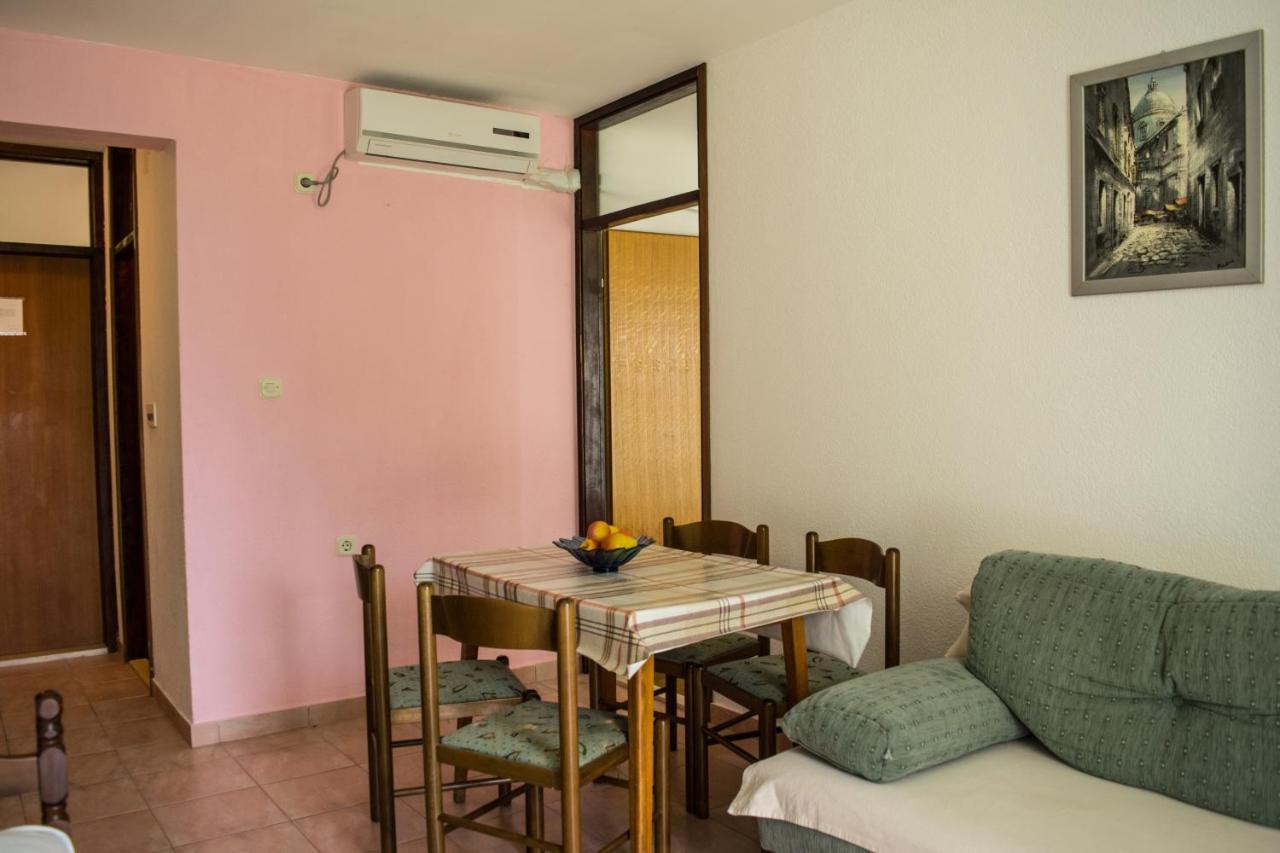 Apartment Lokva Rogoznica 6005A מראה חיצוני תמונה